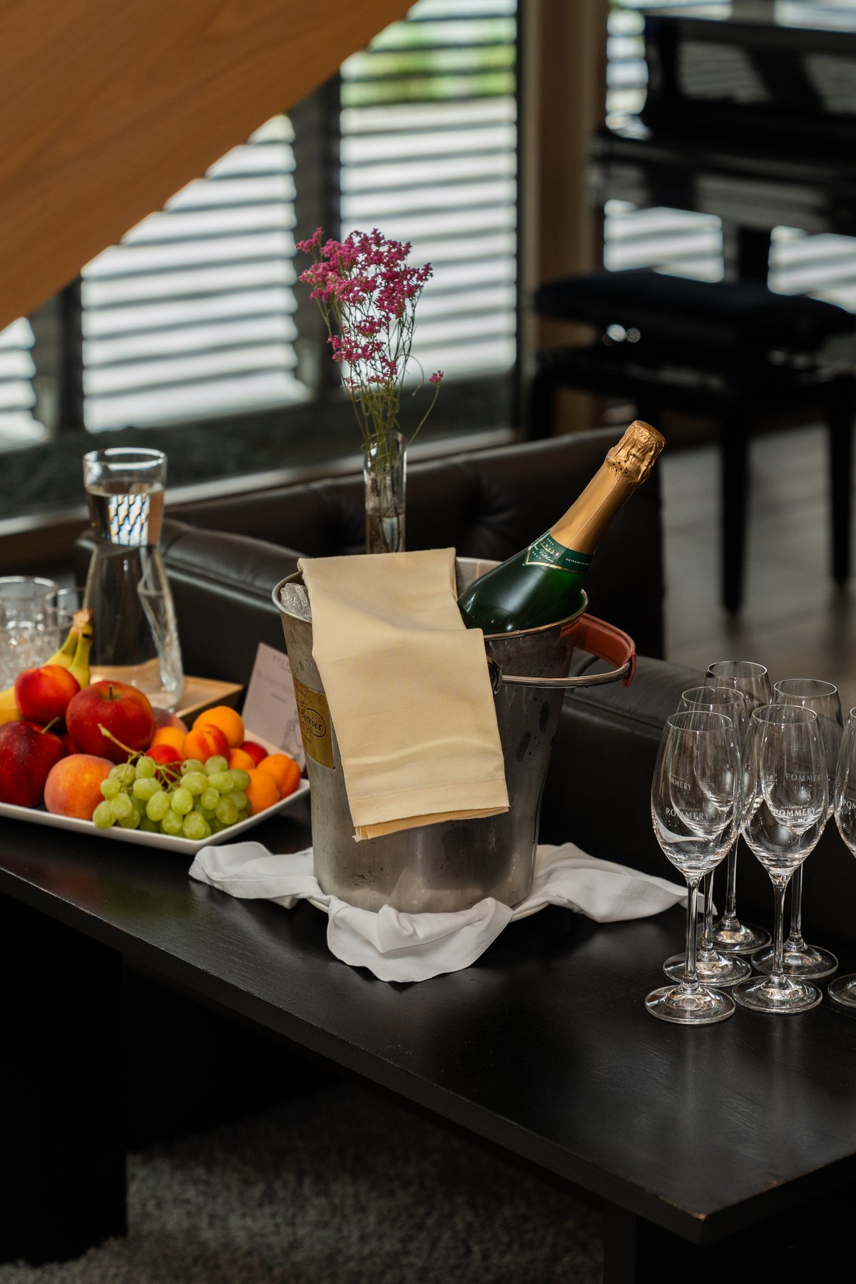 Sekt & Obst.jpg