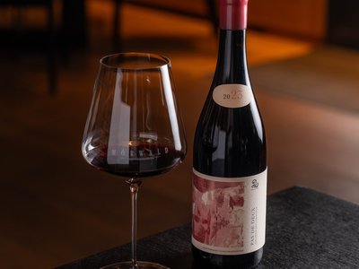 Red wine reimagined & chilled